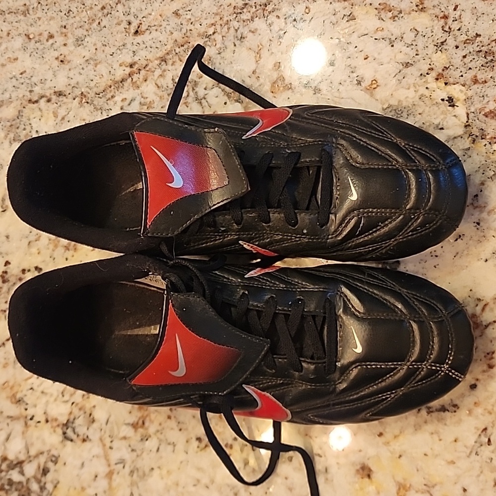 Nike Premier men's soccer/football cleats